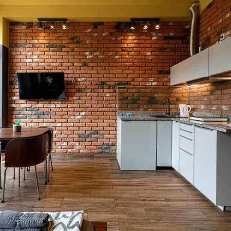 Golden Apartments&k51b/28 アパート *