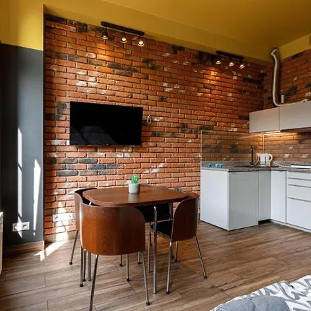 Golden Apartments&k51b/28 アパート *