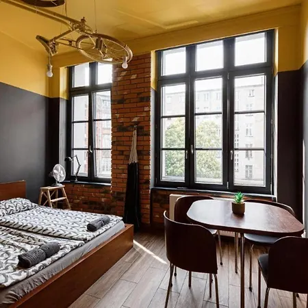 Golden Apartments&k51b/28